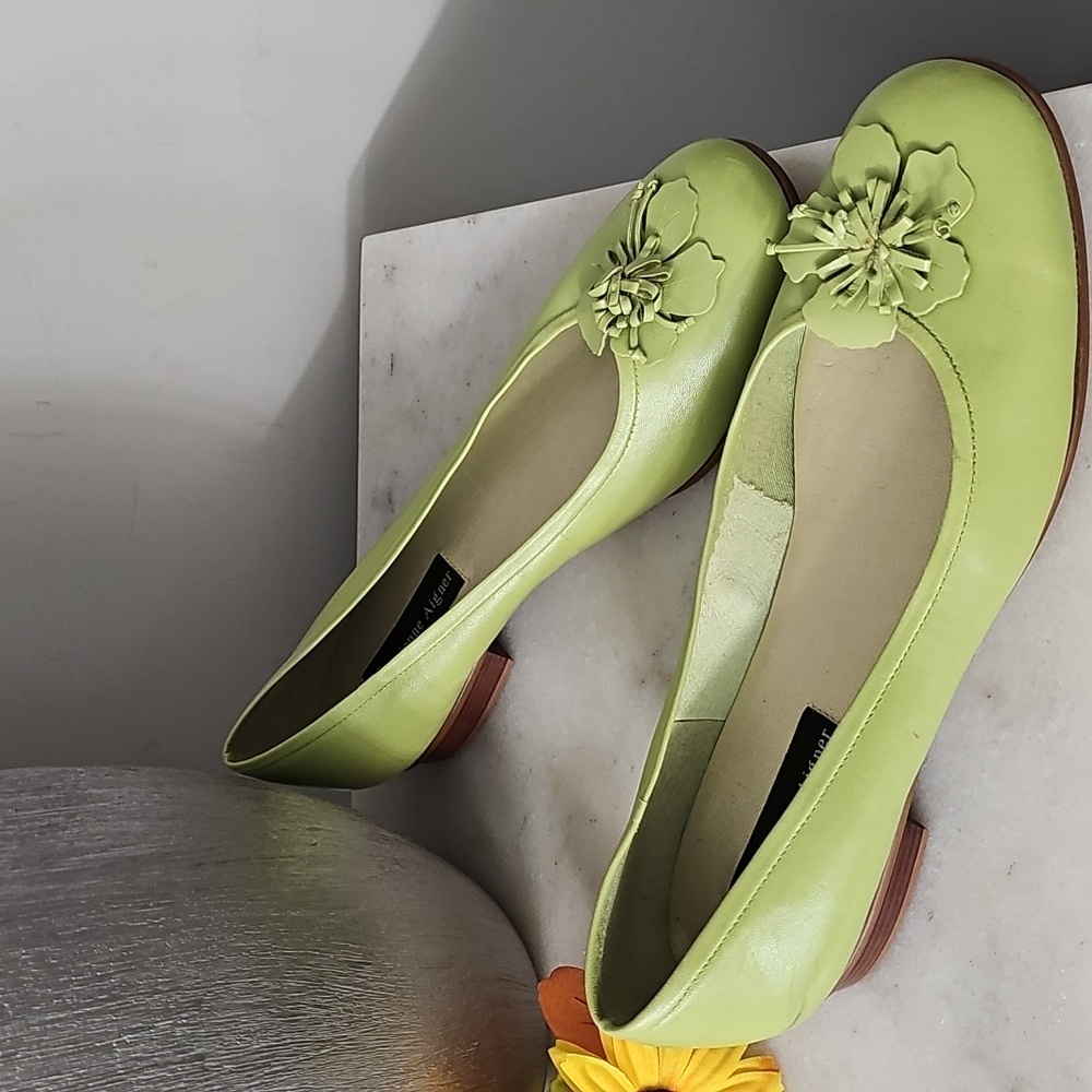 Etienne Aigner Lime Green Floral Ballet Flats - Picture 2 of 6